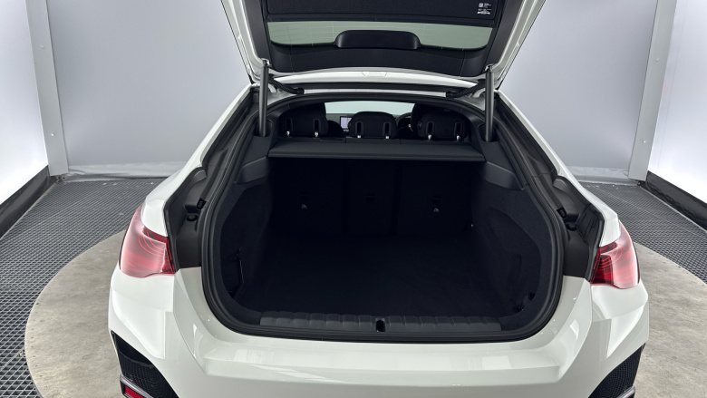 BMW 4 Series 420i M Sport 2dr Step Auto [Pro Pack] Petrol Coupe